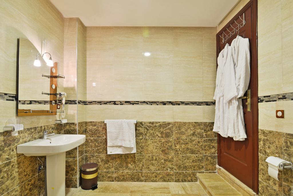 Hotel Blue Sky Fez Exterior foto